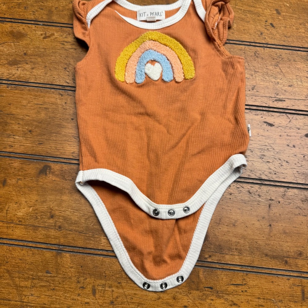 Kit + Pearl Baby Girl Orange Rainbow Heart Ribbed Ruffle‎ Sleeve Bodysuit 0 3M